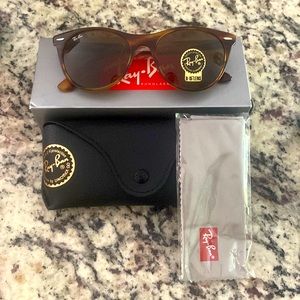 Ray-Ban WayFarer ll Striped Havana Brown BRAND NEW